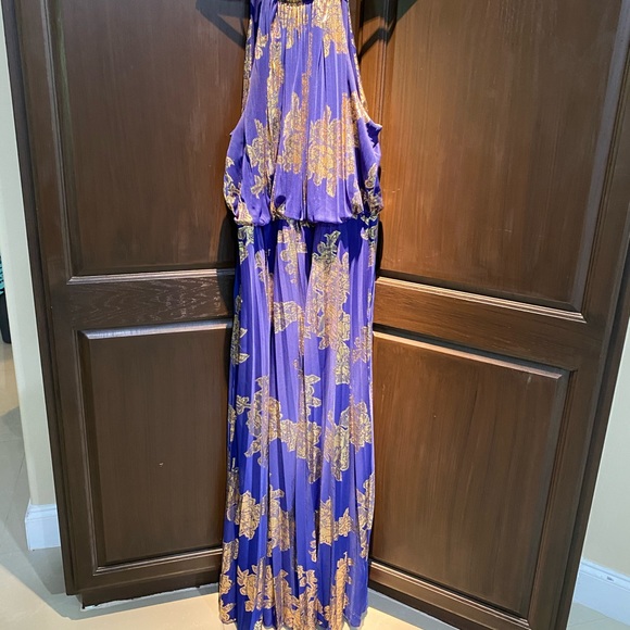 MSK Dresses & Skirts - MSK Blue and gold floral dress